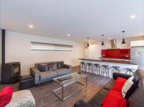 Central Spa Getaway (F2), Queenstown